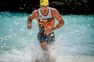 Salida natación triatlón aguas abiertas playa de Portocolom Mallorca