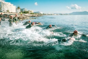 Entrada natación triatlón aguas abiertas playa de Cala Millor Mallorca.